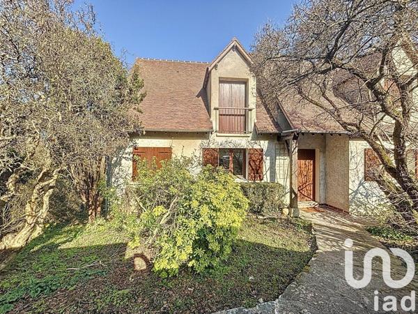 Maison traditionnelle 8 pièces de 181 m² à Baulne (91590)