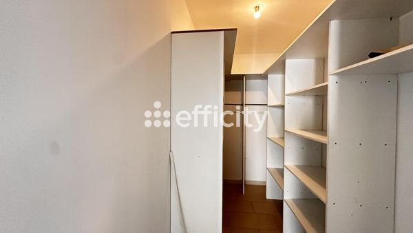 Maison
         5 pièces
        - 116 m² 229 000 € *