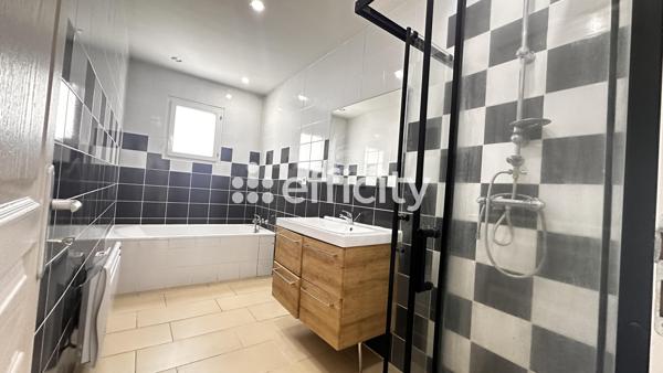 Maison
         5 pièces
        - 116 m² 229 000 € *