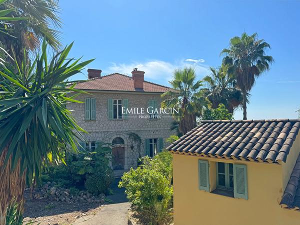 A vendre, Côte d'Azur Menton, Propriété de charme, vue mer