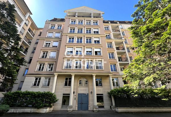 Appartement  T2 + cave Croix Rousse dans résidence standing