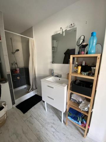 86200 CHALAIS A vendre à Chalais (86) : Maison avec jardin