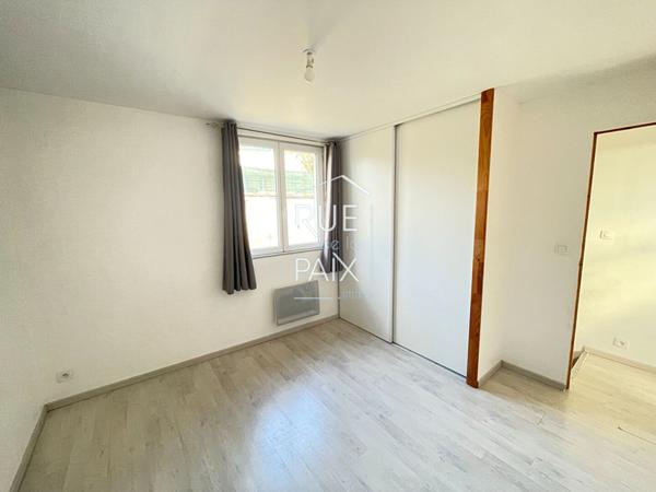 86200 CHALAIS A vendre à Chalais (86) : Maison avec jardin