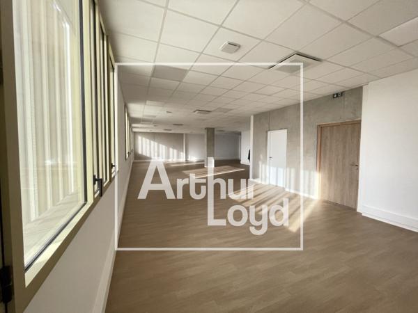 Bureaux à louer à Montpellier Cambacérès avec parkings privatifs