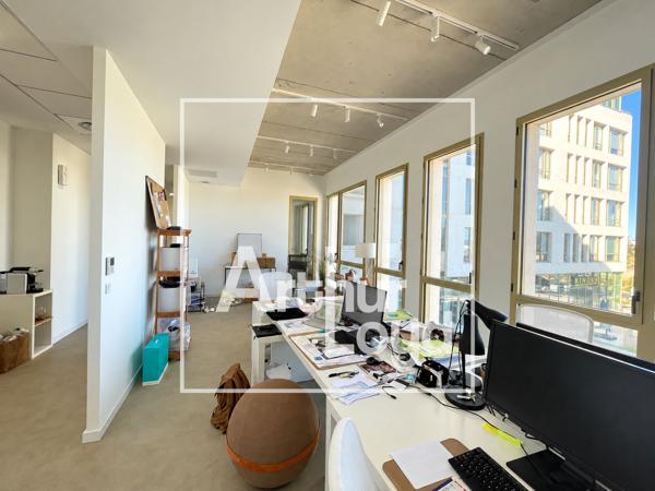 Bureaux à louer à Montpellier Cambacérès avec parkings privatifs
