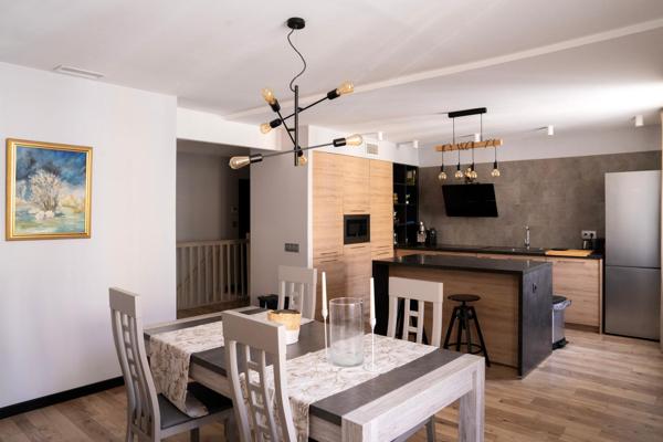 Propriété 450 m² avec piscine à Carcassonne