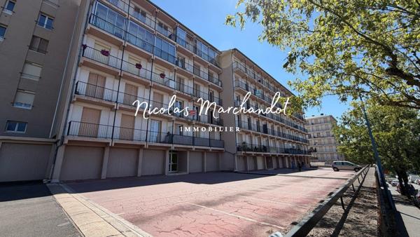 T4 avec ascenseur, garage et balcons