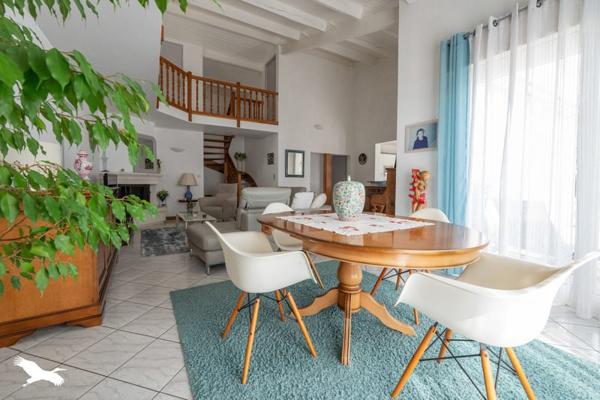 Maison à vendre |  Saint-Denis-d'Oléron |  6 pièces | 201 m²
