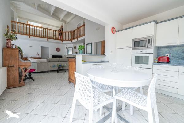 Maison à vendre |  Saint-Denis-d'Oléron |  6 pièces | 201 m²