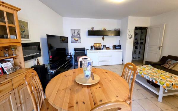 Appartement à vendre    2 pièces • 55 m2 La Seyne-sur-Mer