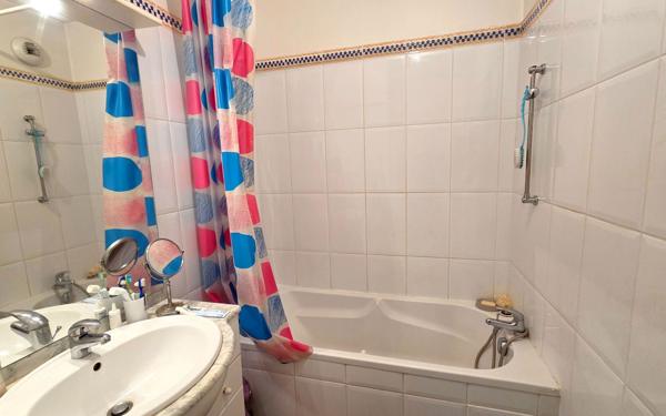 Appartement à vendre    2 pièces • 55 m2 La Seyne-sur-Mer