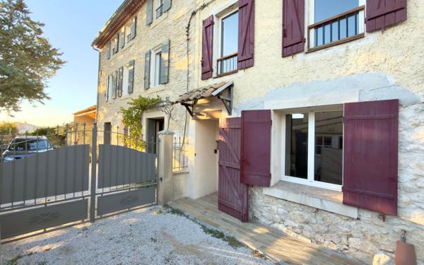 Maison à vendre    4 pièces • 93 m2 La Fare-les-Oliviers