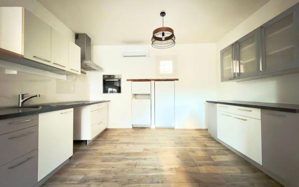 Maison à vendre    4 pièces • 93 m2 La Fare-les-Oliviers