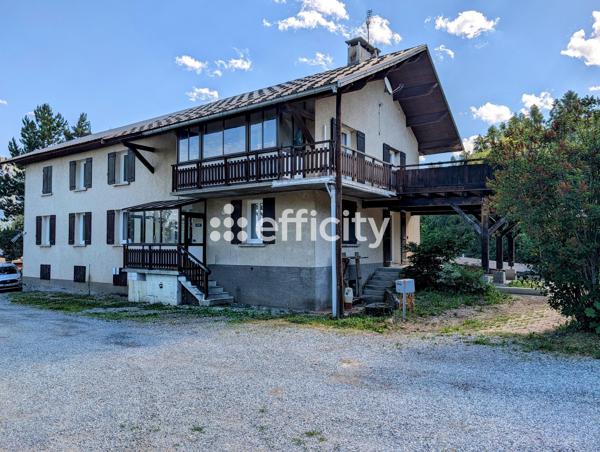 Appartement
         6 pièces
        - 160 m² Exclusivité 315 000 € *