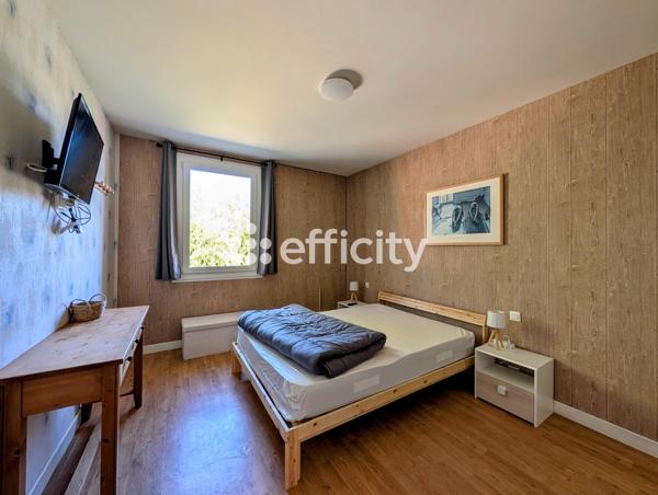 Appartement
         6 pièces
        - 160 m² Exclusivité 315 000 € *