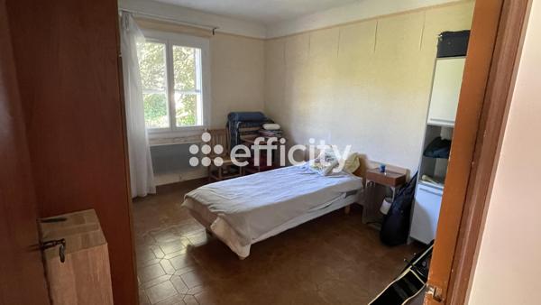 Maison
         4 pièces
        - 96 m² Exclusivité 310 000 € *