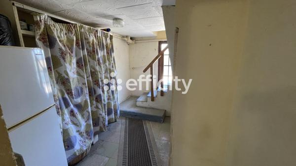 Maison
         4 pièces
        - 96 m² Exclusivité 310 000 € *