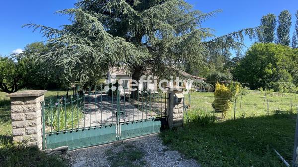 Maison
         4 pièces
        - 96 m² Exclusivité 310 000 € *