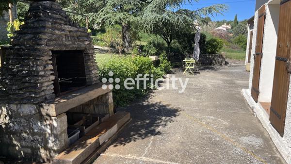Maison
         4 pièces
        - 96 m² Exclusivité 310 000 € *