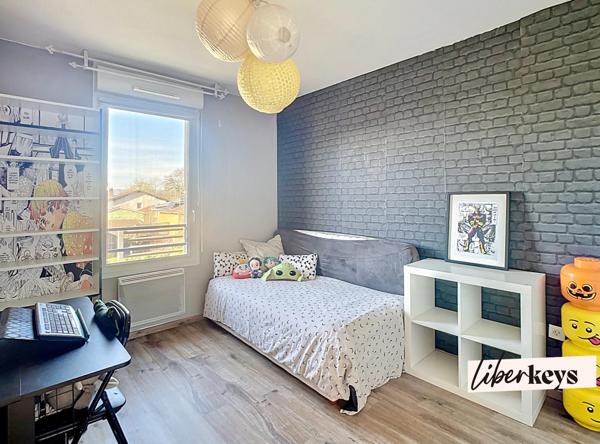 Duplex T5 traversant / Rillieux-village / dernier étage / terrasse ouest / stationnement