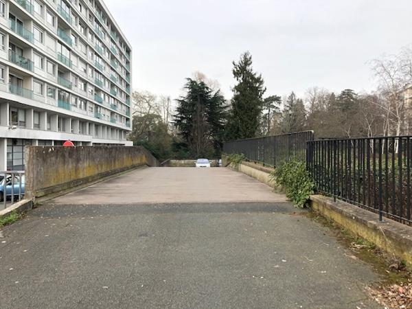 GARAGE FERME , Angers