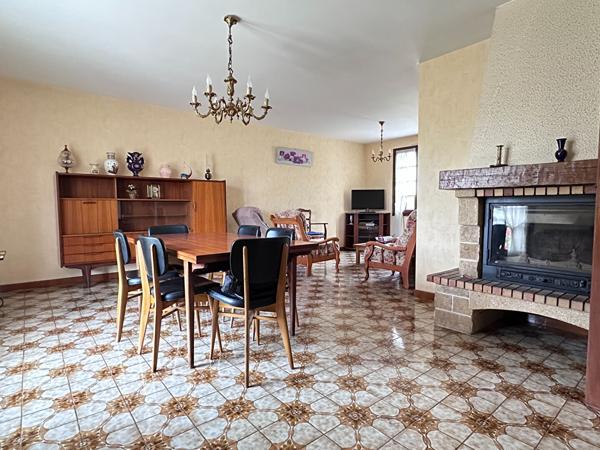 16470 SAINT MICHEL SAINT-MICHEL - MAISON FAMILIALE -TERRAIN AVEC FORT POTENTIEL