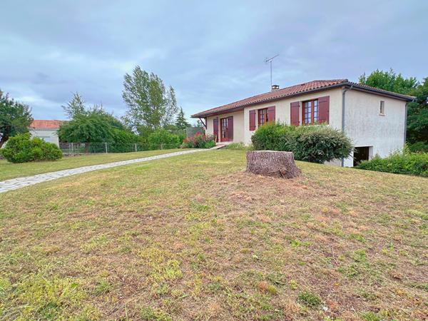 16470 SAINT MICHEL SAINT-MICHEL - MAISON FAMILIALE -TERRAIN AVEC FORT POTENTIEL