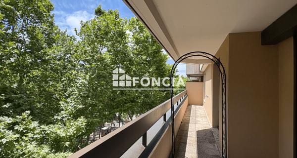 Location Appartement 2 pièces 59.52 m² - Lyon 69004