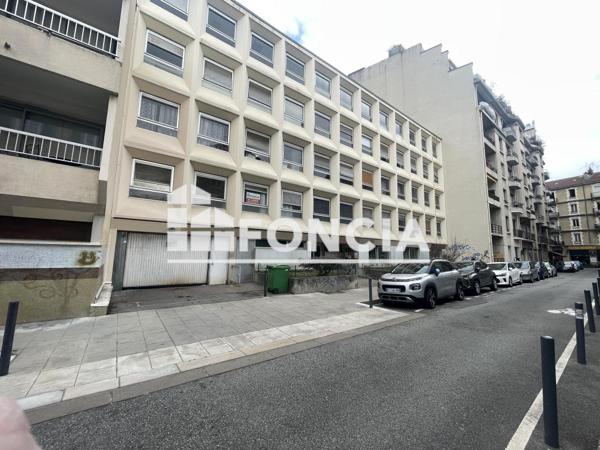 Location Local commercial 1 pièce - Grenoble 38000