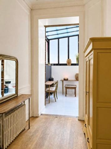 🏠 Paris 10ᵉ – Canal Saint-Martin | 2 pièces  superbement rénové !