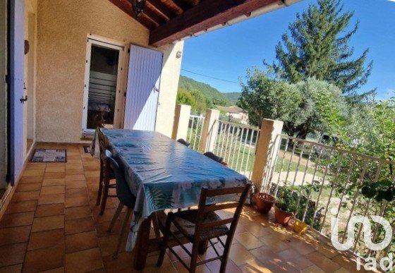 Maison 5 pièces de 91 m² à Meyrannes (30410)