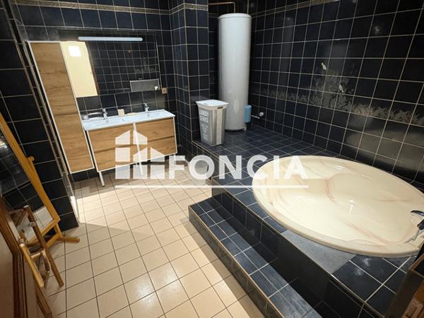 Location Appartement 5 pièces 163.1 m² - 13 ROUTE DE BRUMATH Hoenheim 67800