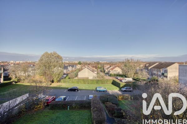 Appartement à vendre 2 pièces 54 m² Montigny-le-Bretonneux