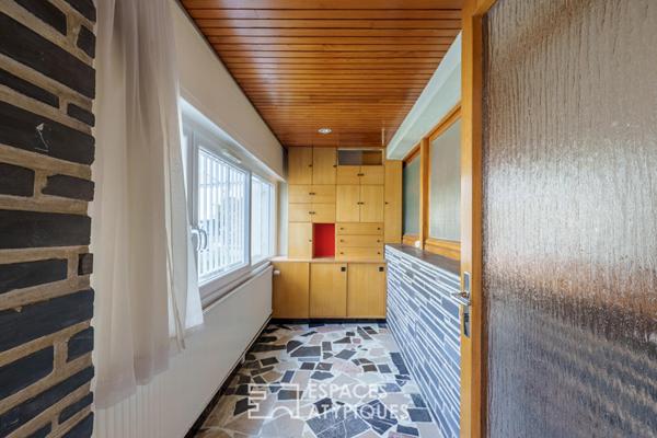 Maison d’architecte sixties et son jardin arboré