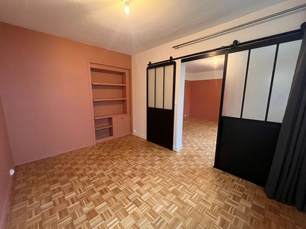 A LOUER - Appartement T4  non meublé