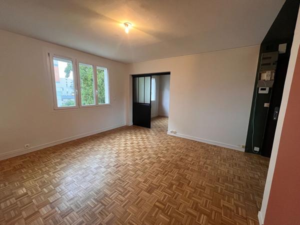 A LOUER - Appartement T4  non meublé