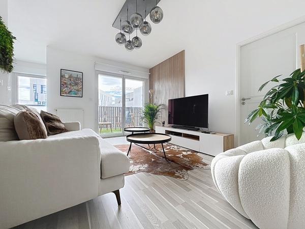 APPARTEMENT T2, SECTEUR NANTES SUD, STATIONNEMENT, BUSWAY