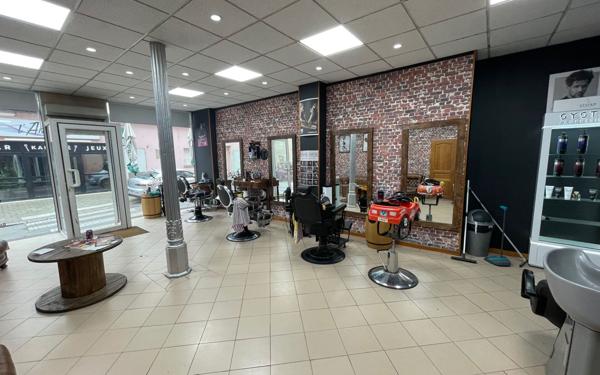 Immeuble à vendre    2 pièces • 57,09 m2 Hayange