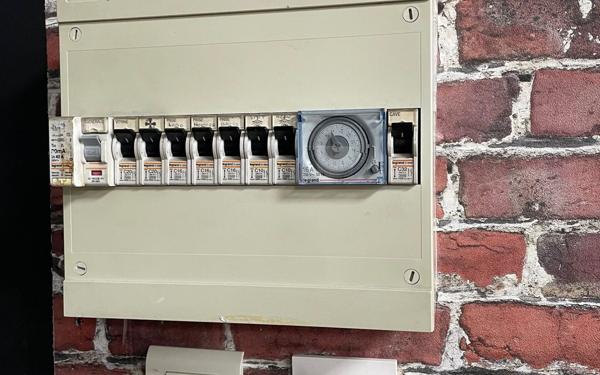 Immeuble à vendre    2 pièces • 57,09 m2 Hayange