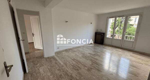 Location Appartement 4 pièces 64.5 m² - Villejuif 94800