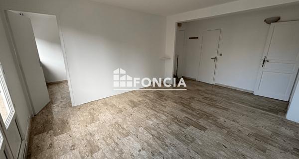 Location Appartement 4 pièces 64.5 m² - Villejuif 94800