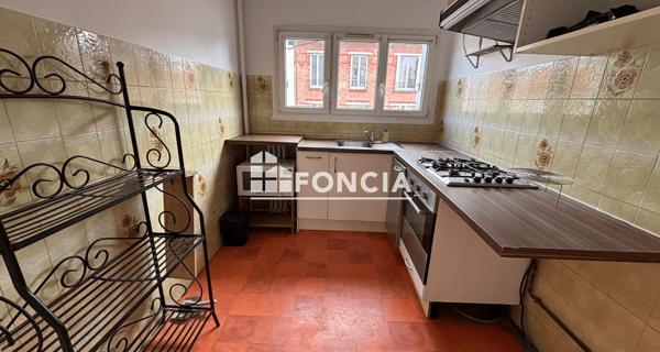 Location Appartement 4 pièces 64.5 m² - Villejuif 94800