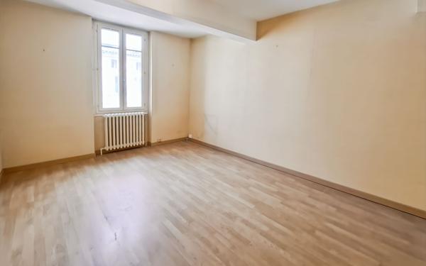 Maison à vendre    7 pièces •  Grisolles