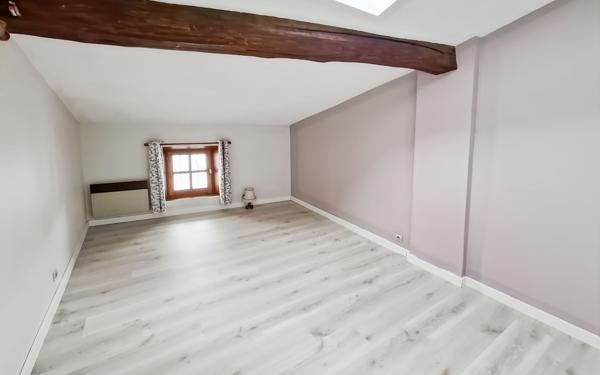 Maison à vendre    7 pièces •  Grisolles