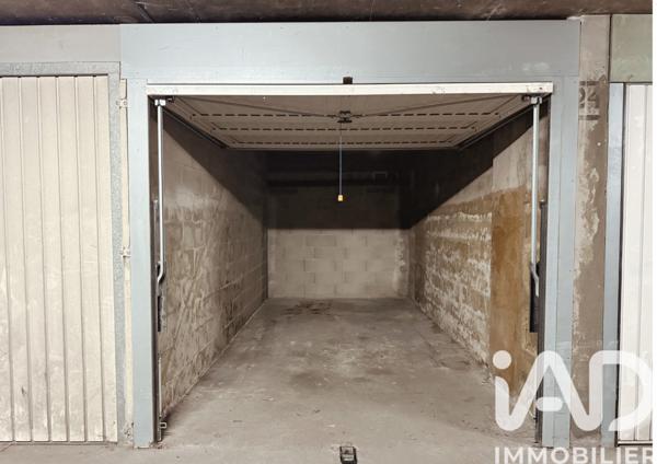 Parking à vendre 12 m² Paris 18