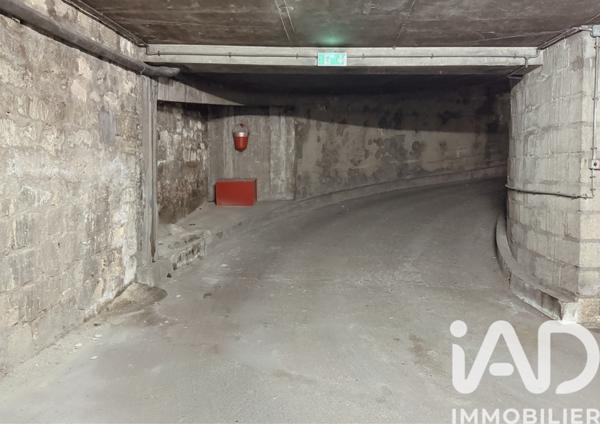Parking à vendre 12 m² Paris 18