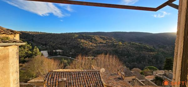 Immeuble de charme au cœur de Bonnieux 84