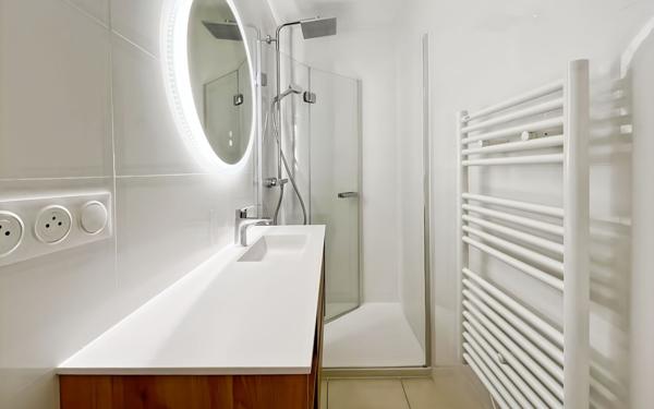 Maison à vendre    7 pièces •  Cuers