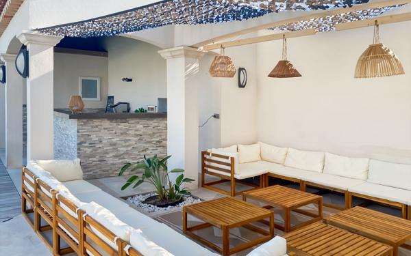 Maison à vendre    7 pièces •  Cuers