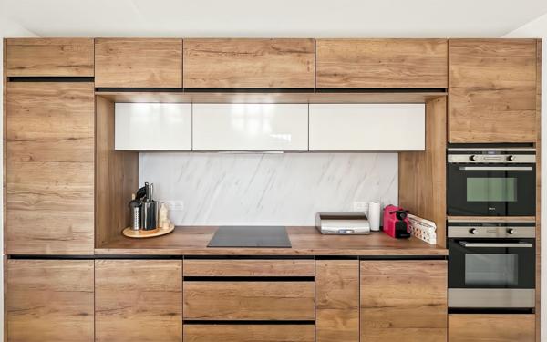 Maison à vendre    7 pièces •  Cuers